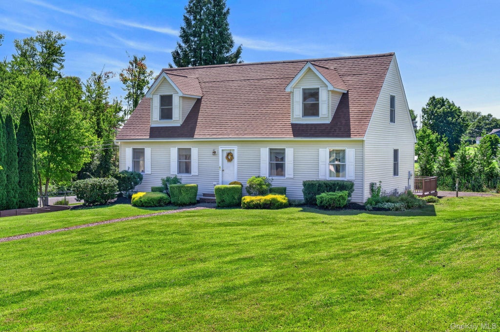 Photo of 3 Josephs Drive, Saugerties, NY 12477 (MLS # 1047479)