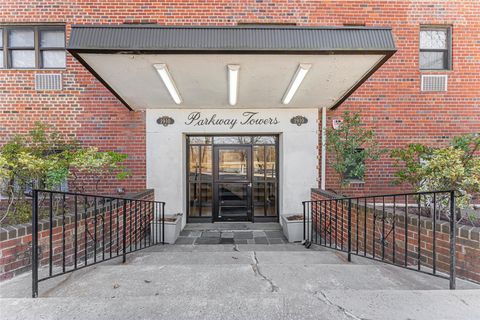 1910 Pelham Parkway S Unit 2B, New York, NY 10461 - #: 835306