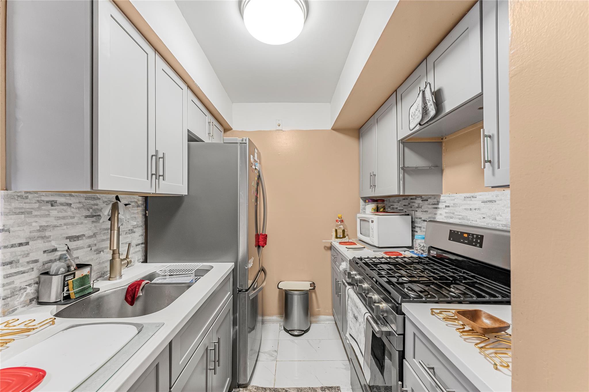 1910 Pelham Parkway #2B, Bronx, New York image 3