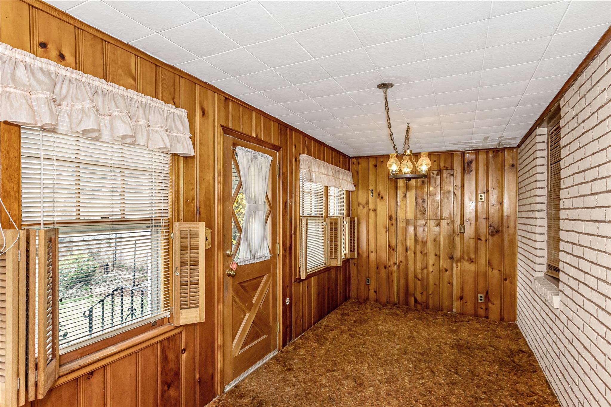 1006 New Hyde Park Road, New Hyde Park, New York image 13