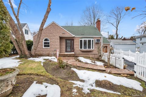 29 Glen Cove Drive Glen Head NY 11545