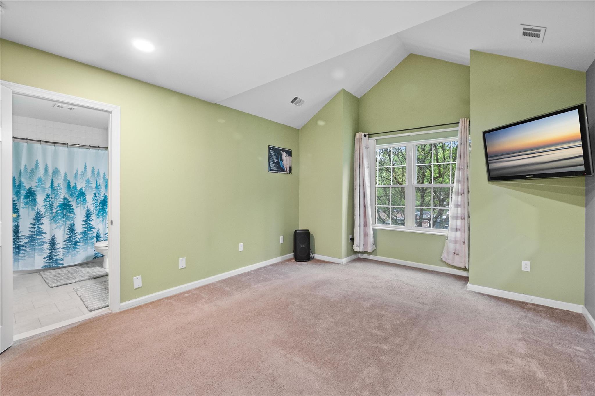 124 Creekside Circle, Spring Valley, New York image 13