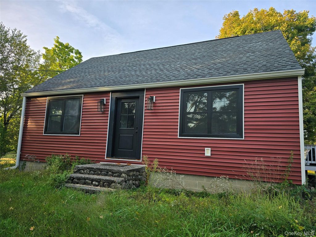 Photo of 2888 State Route 17K, Middletown, NY 10941 (MLS # 923433)