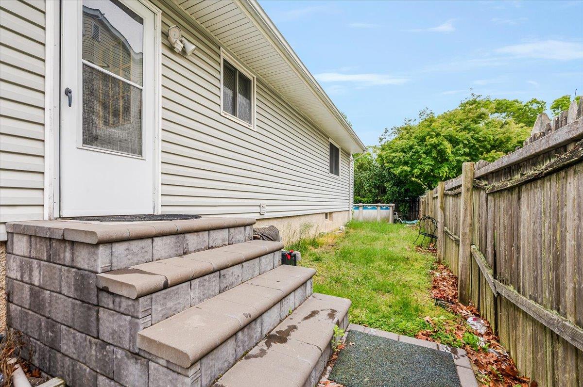 22 Mastic Boulevard, Mastic, New York image 16
