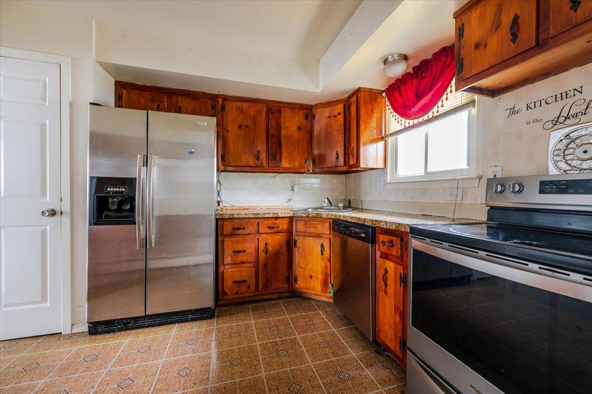 22 Mastic Boulevard, Mastic, New York image 6