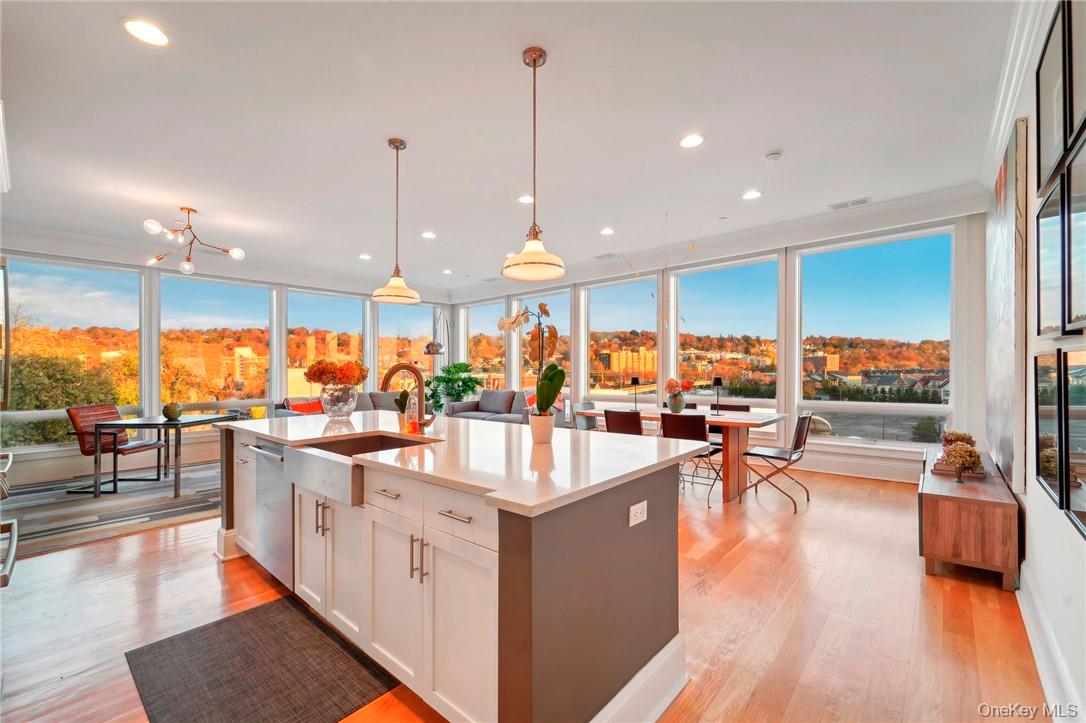 11 River Street 401
