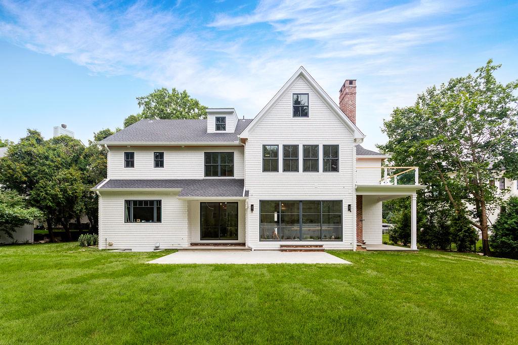 6 Dorchester Lane