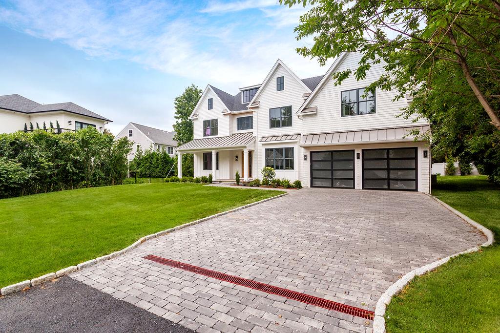 6 Dorchester Lane