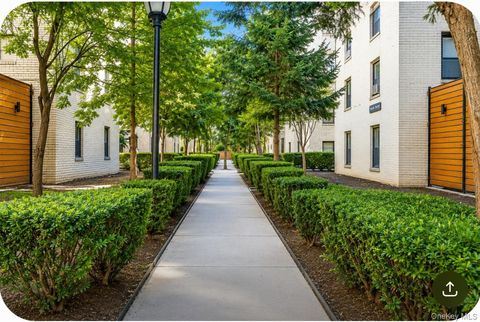 Photo of 21-28 35 St #3G, Astoria, NY 11105 (MLS # 1020757)