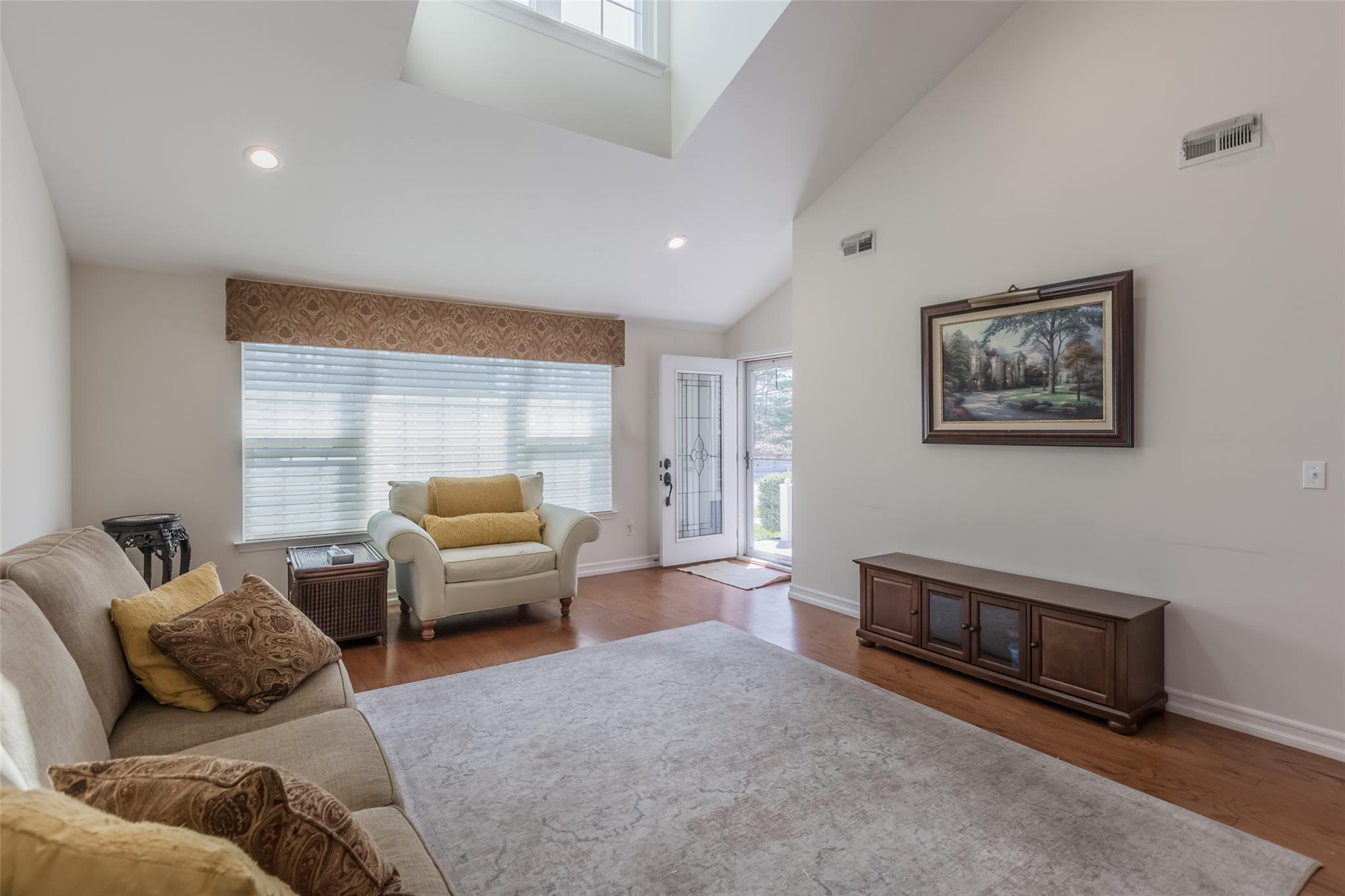 713 Spring Lake Drive, Middle Island, New York image 4