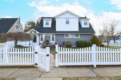 7 Starling Lane, Hempstead, NY 11756 - MLS#: 835216