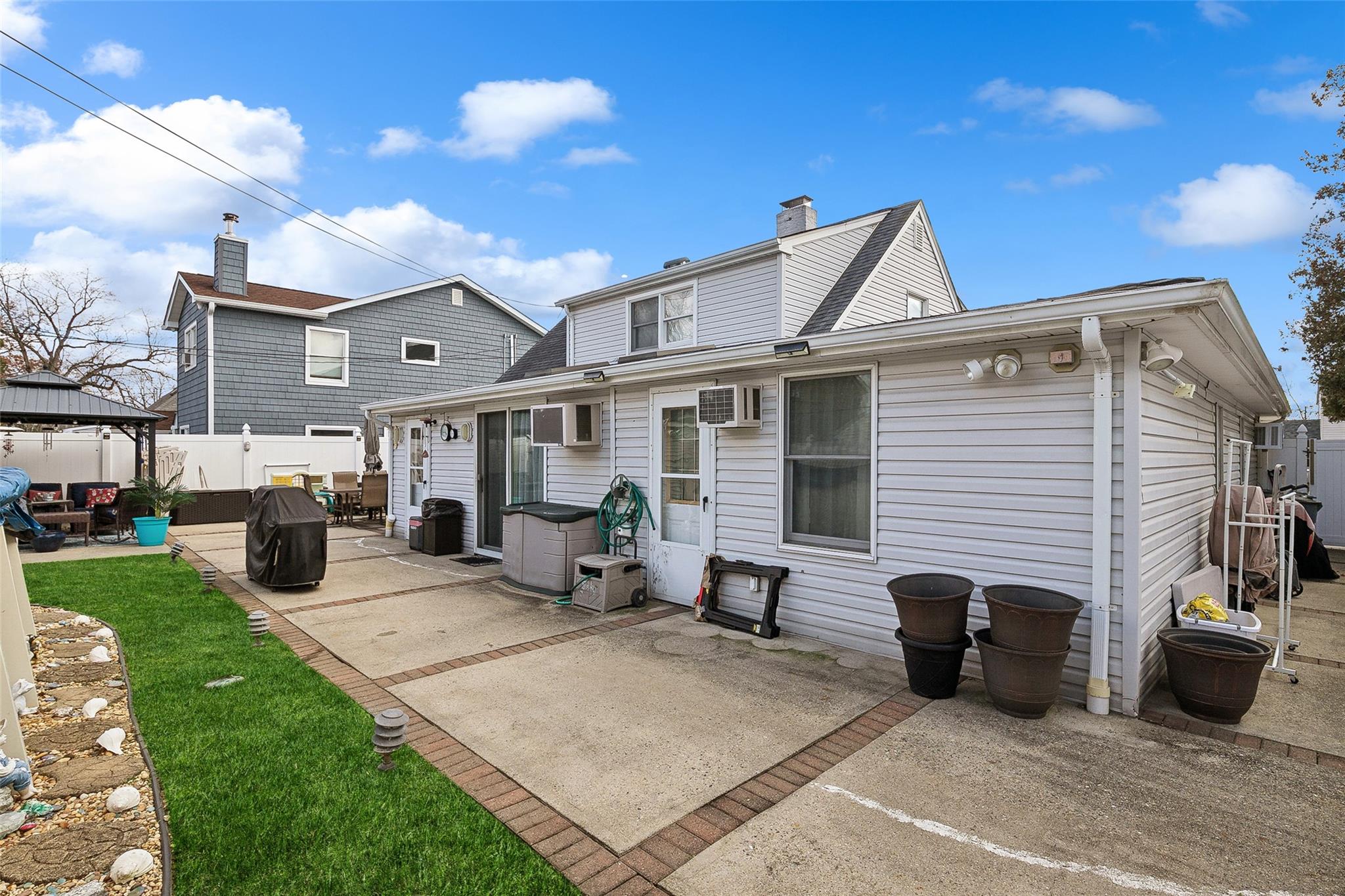 35 Squirrel Lane, Levittown, New York image 33