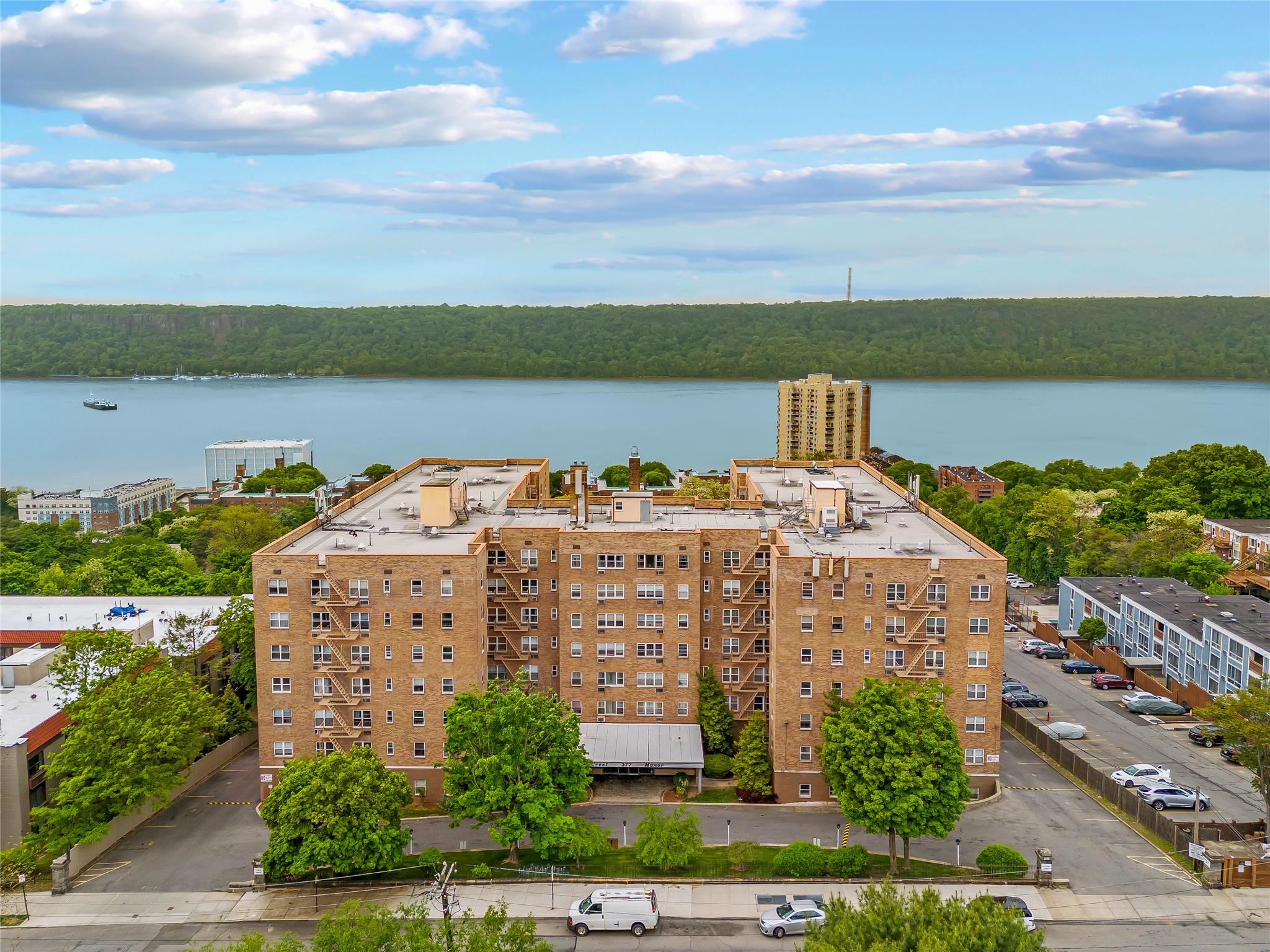 377 N Broadway #402, Yonkers, New York image 1