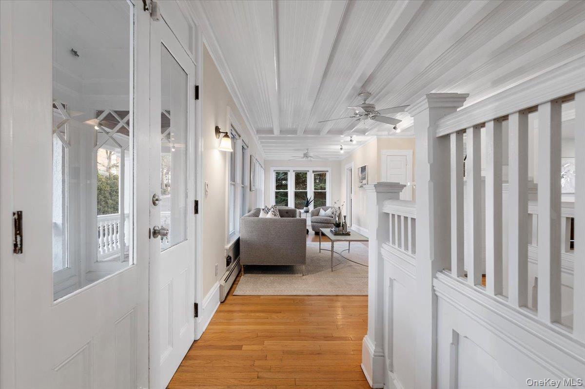 Port Washington, New York 11050, United States, 4 Bedrooms Bedrooms, ,3 BathroomsBathrooms,Residential,Active,253625