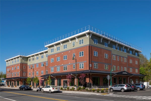 87 N CHESTNUT ST APT 214, NEW PALTZ, NY 12561 - Image bbd24cc73cfeaa53ac7ac7073cbe8cea/98054926
