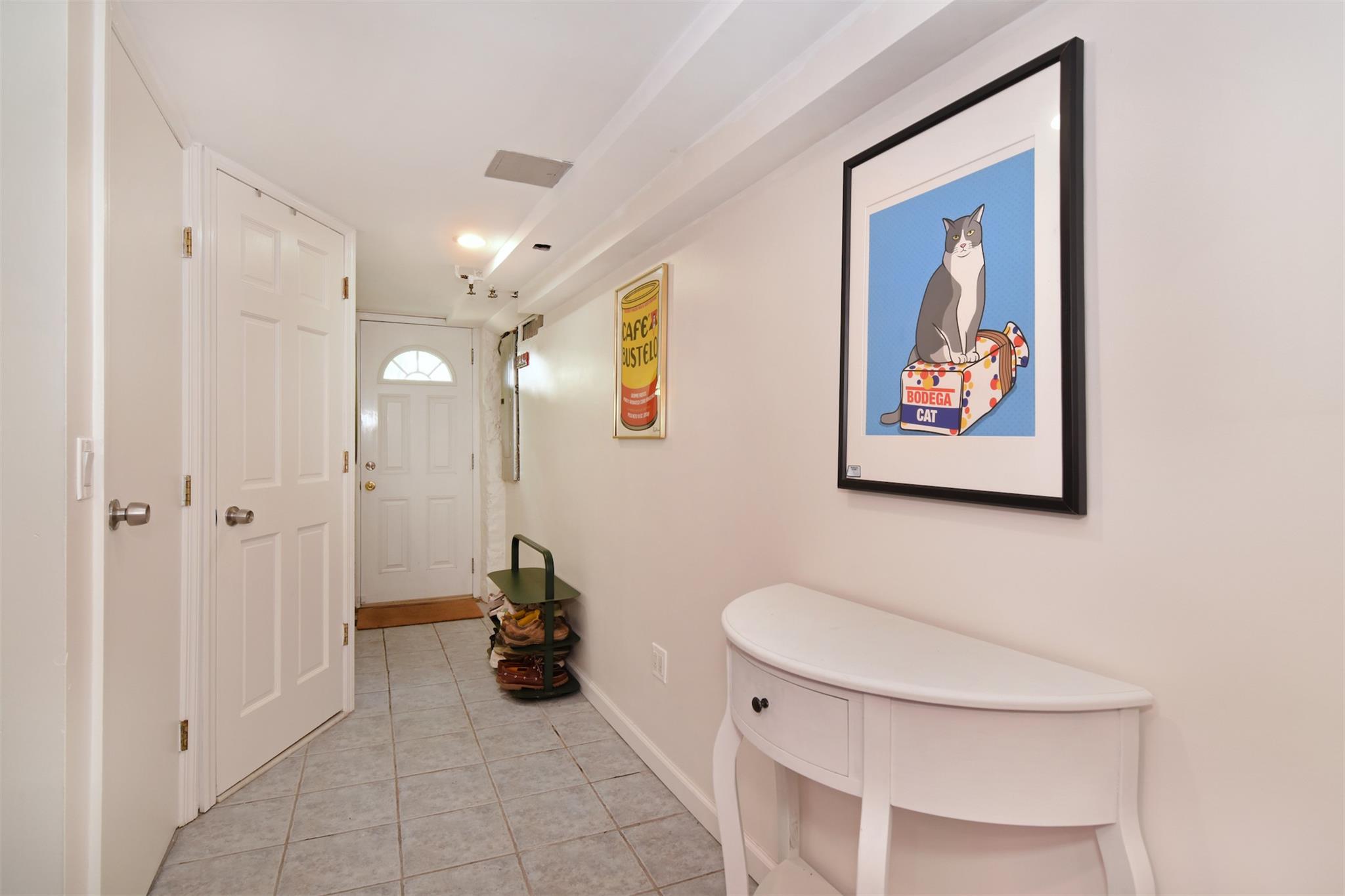 6 Pell Place, Pelham, New York image 22