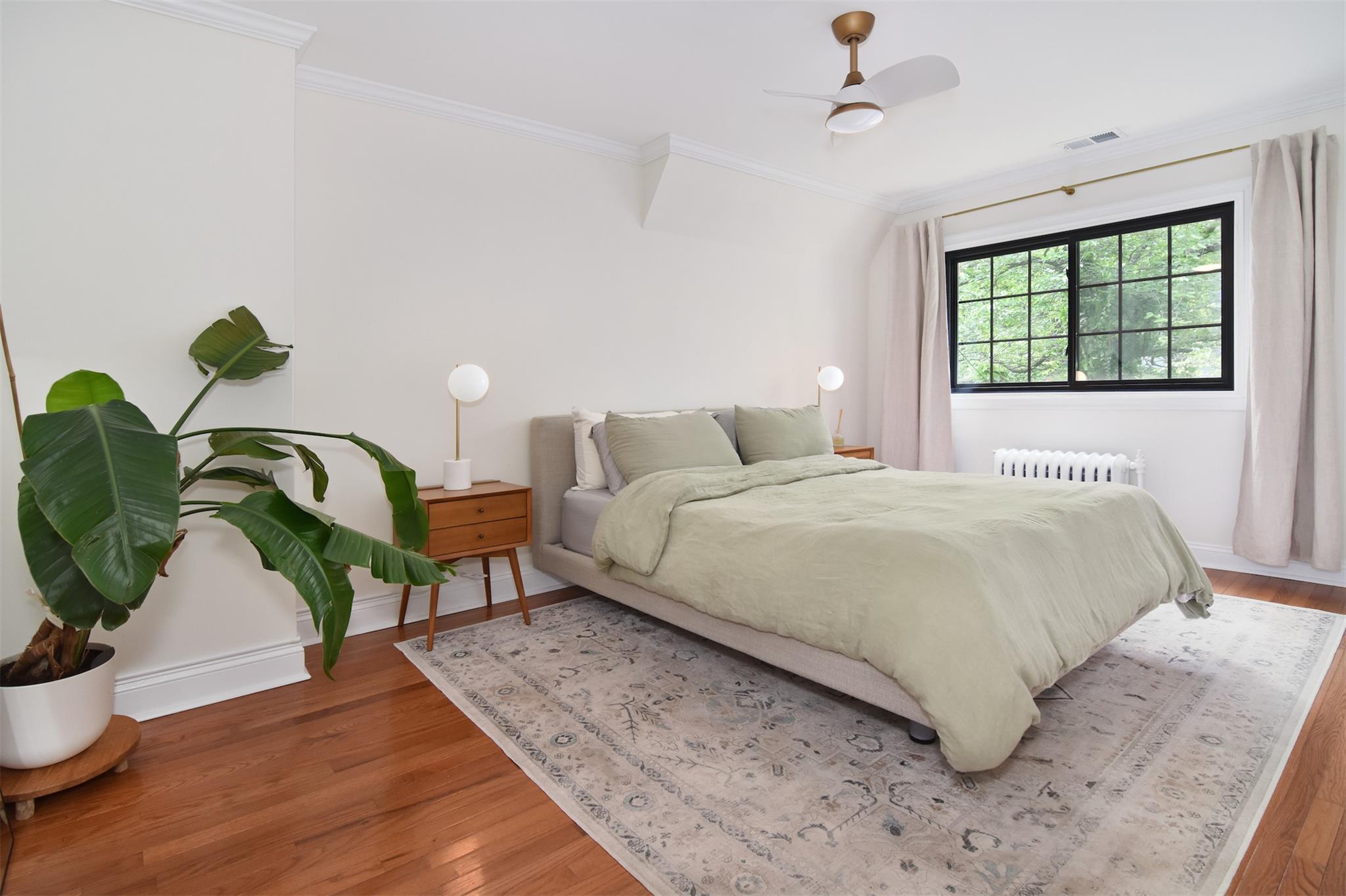 6 Pell Place, Pelham, New York image 15