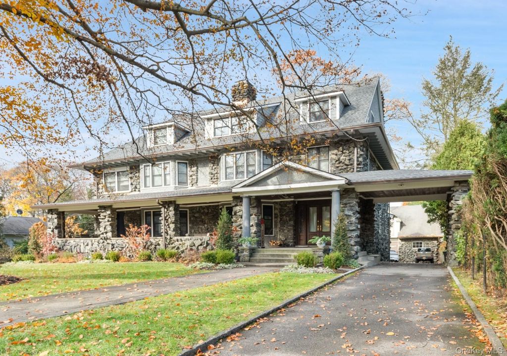 Photo of 65 Harmon Avenue, Pelham, NY 10803 (MLS # 943594)