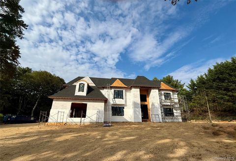4 Highfield Drive Dix Hills NY 11746