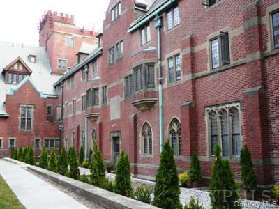 203 Chateau Rive 203
