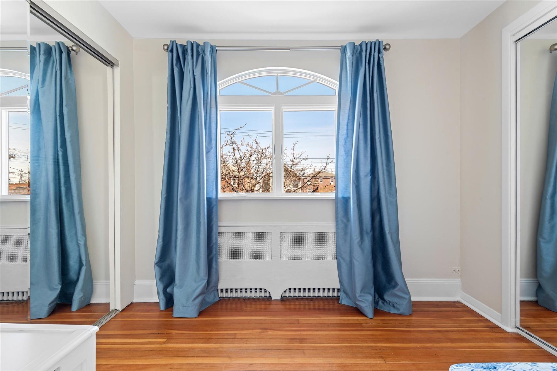 1615 Bayview Avenue, Bronx, New York image 13