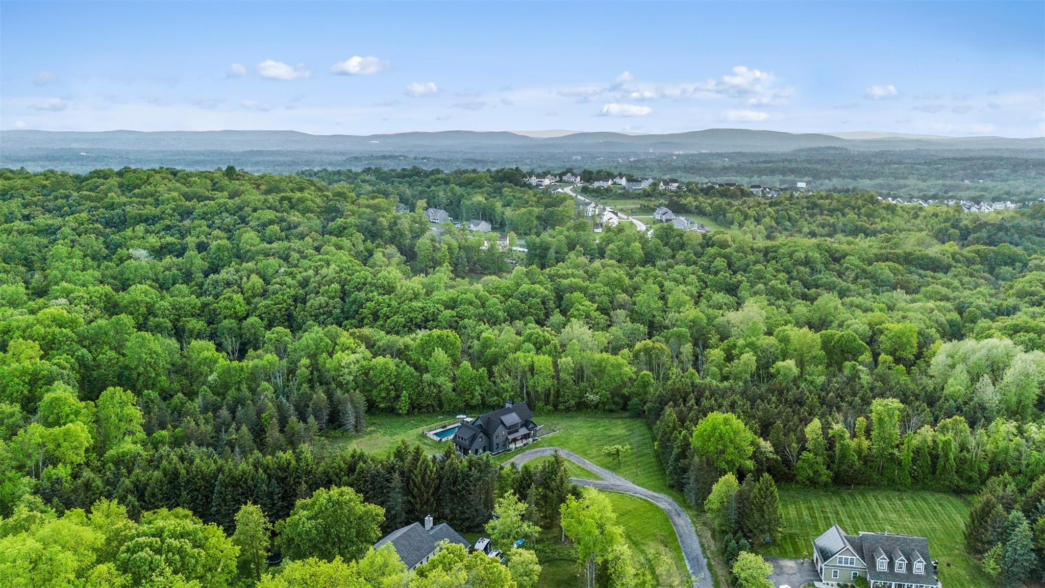 36 Spruce Lane, Poughkeepsie, New York image 4