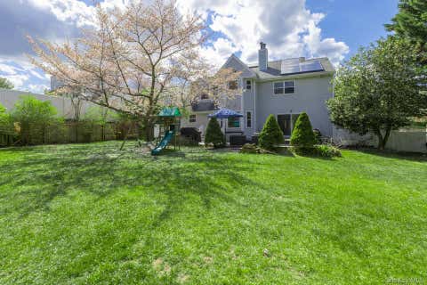 Homes For Rent - 65 Mayfair Road<br/> Nesconset, NY 11767