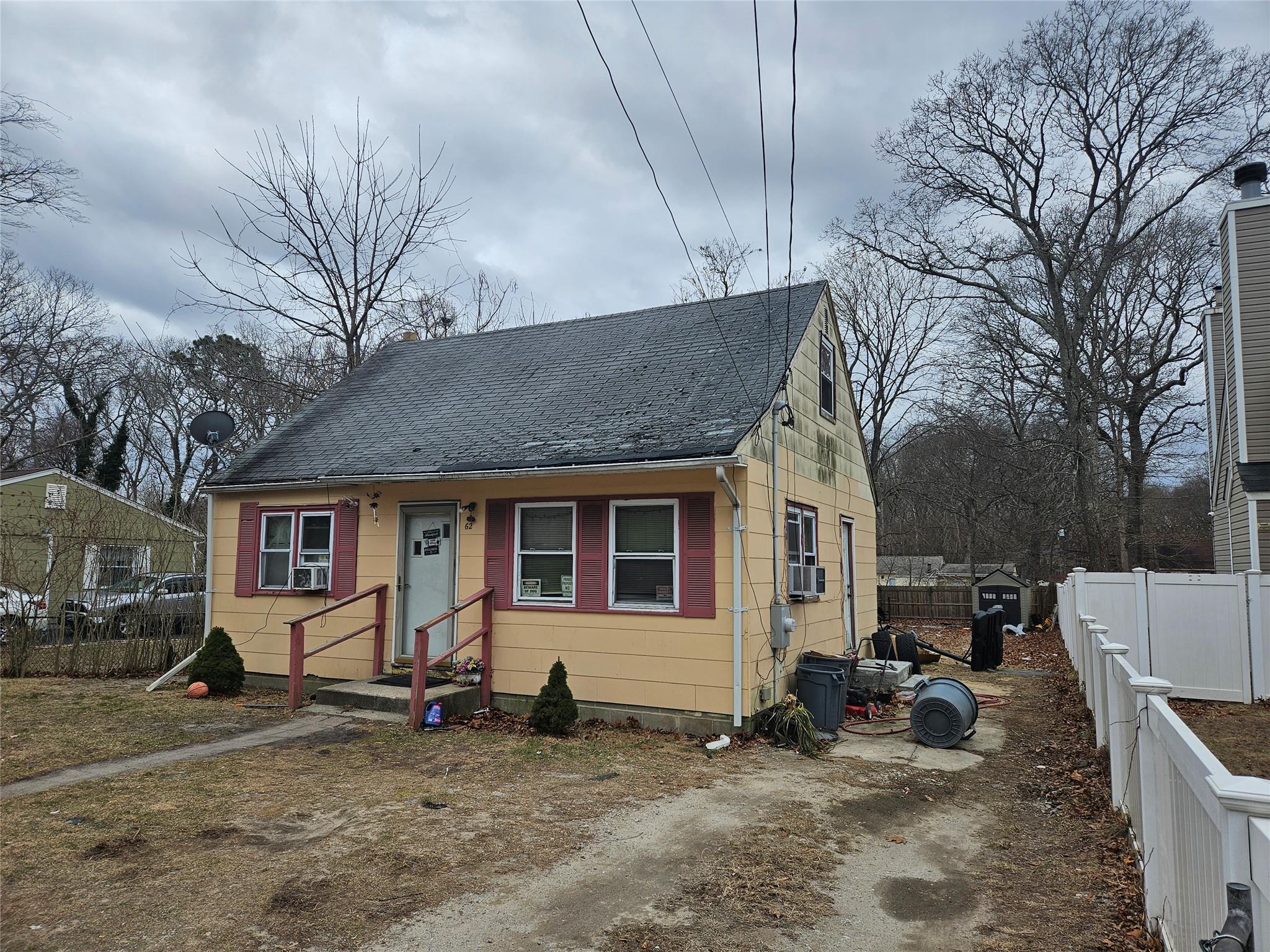 62 Judith Drive, Coram, New York image 2