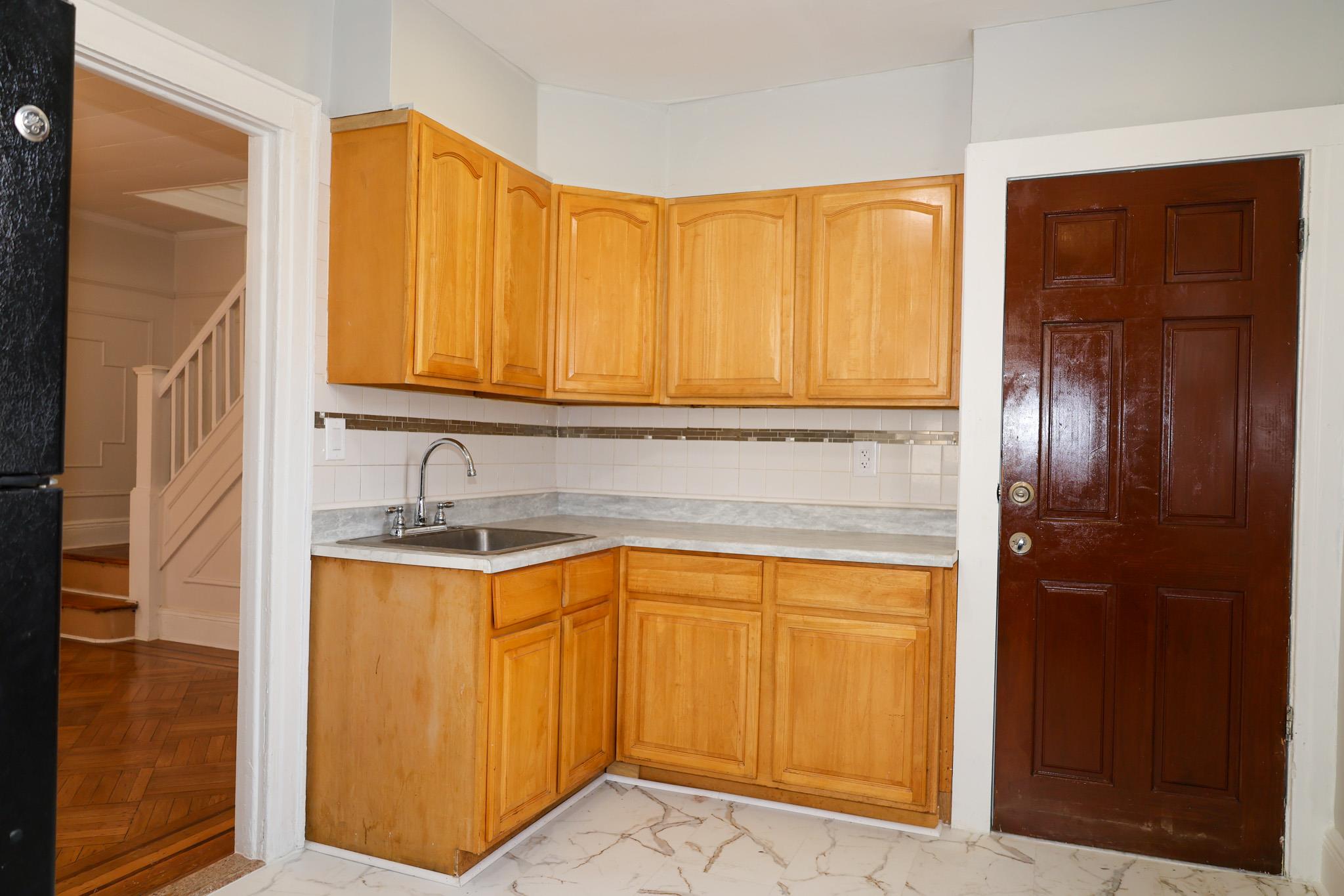 10921 114th Street, Richmond Hill, New York image 7