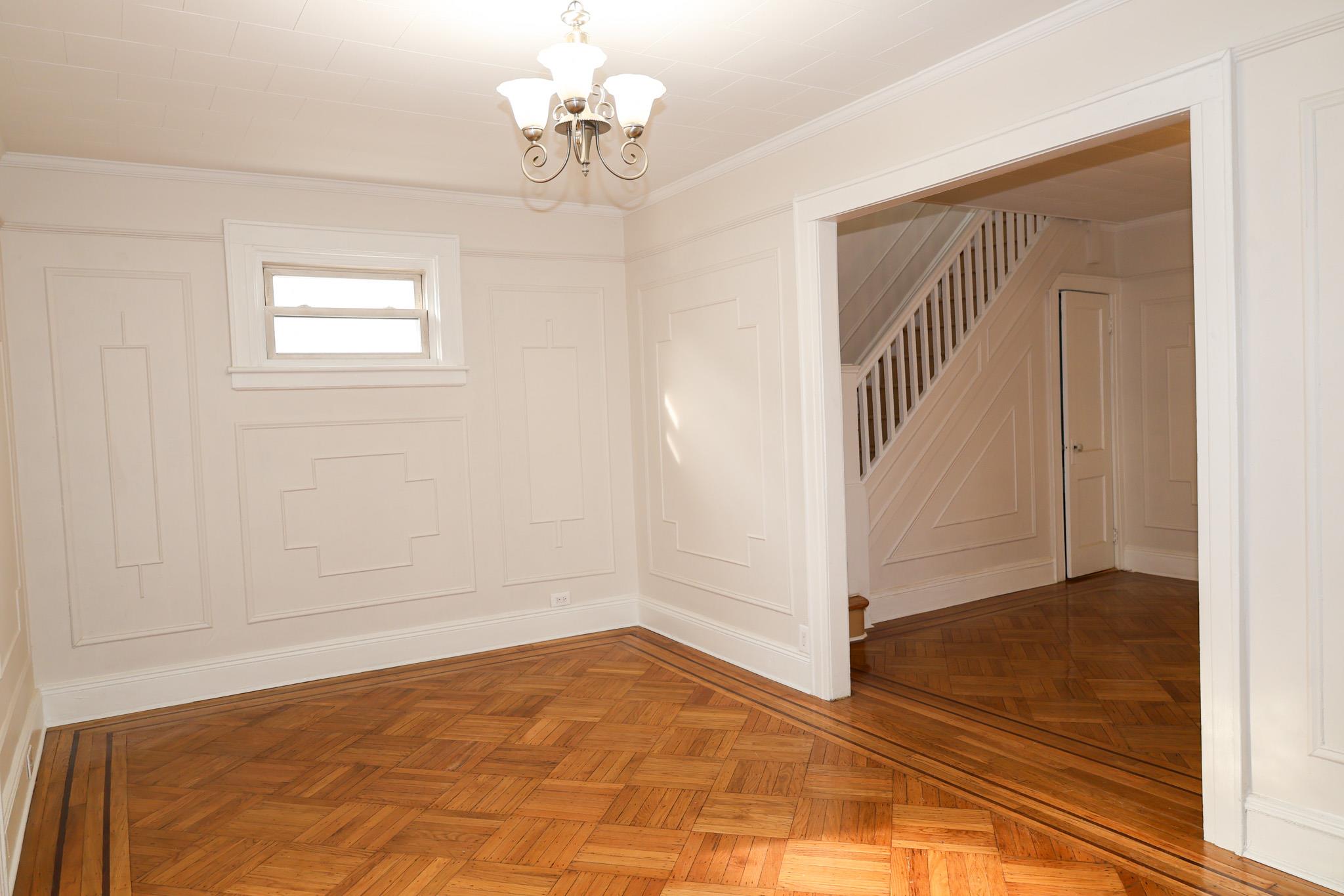 10921 114th Street, Richmond Hill, New York image 4