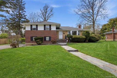 12 Viola Drive Glen Cove NY 11542