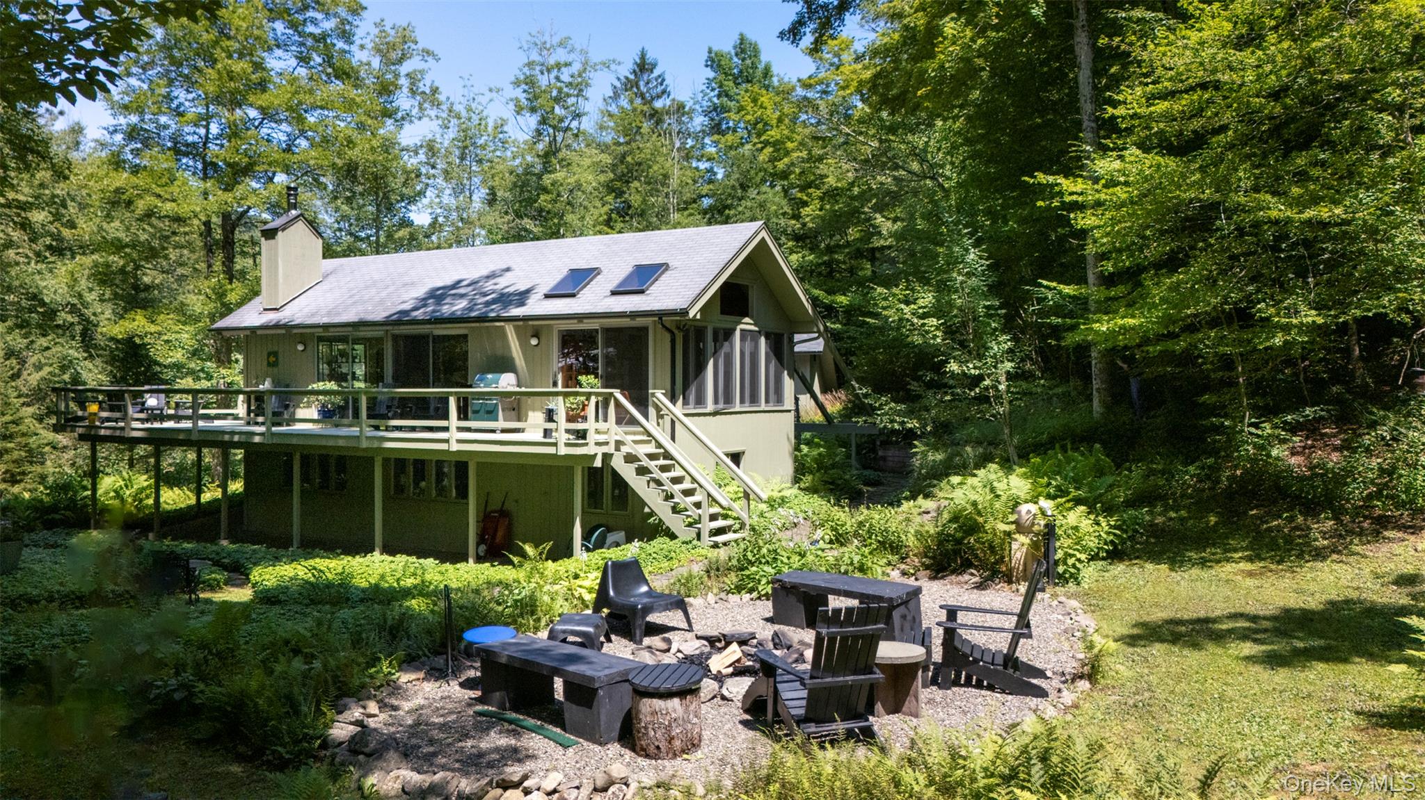 Shandaken, New York 12480, United States, 4 Bedrooms Bedrooms, ,3 BathroomsBathrooms,Residential,Active,184692