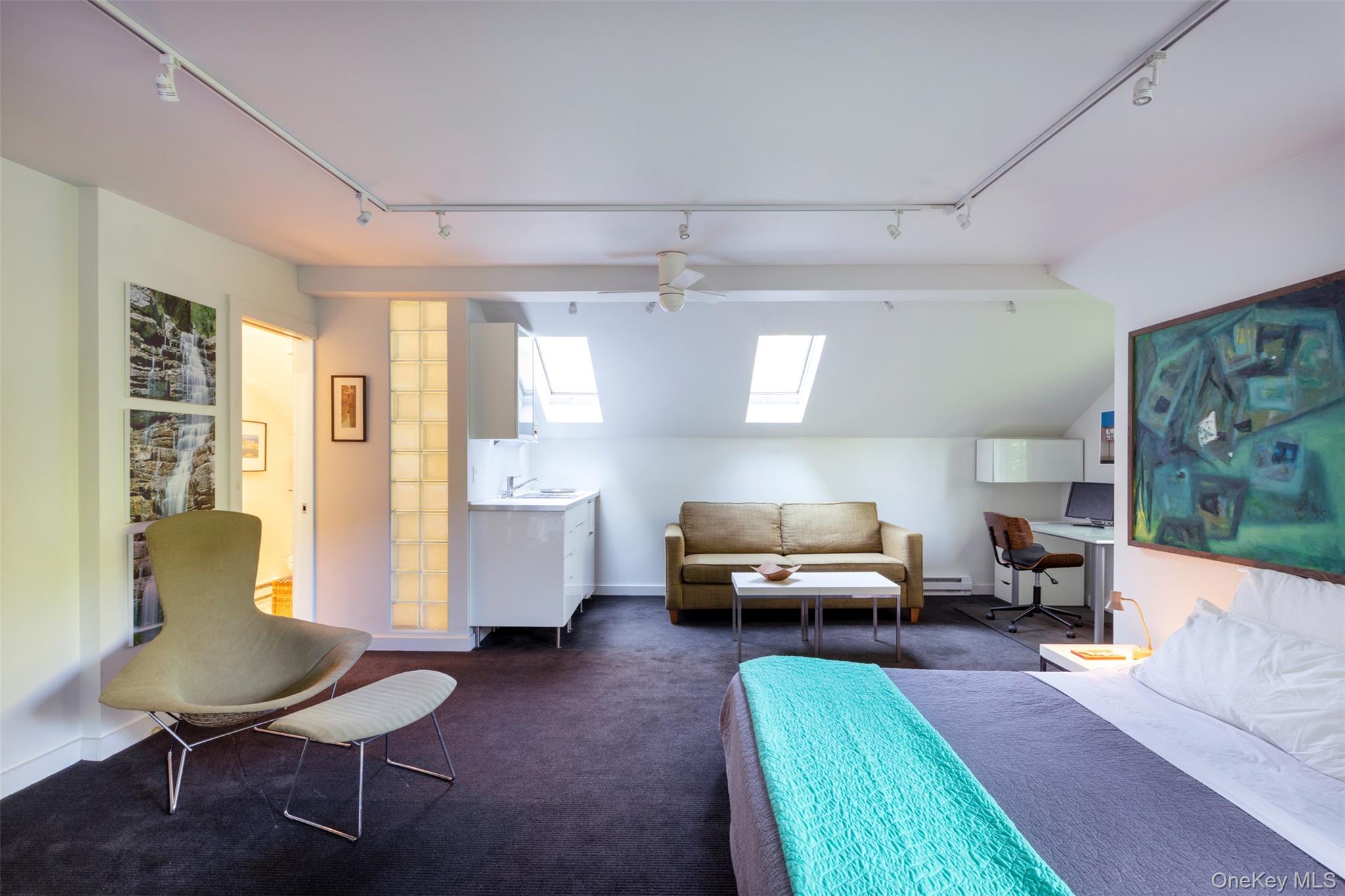 Shandaken, New York 12480, United States, 4 Bedrooms Bedrooms, ,3 BathroomsBathrooms,Residential,Active,184692