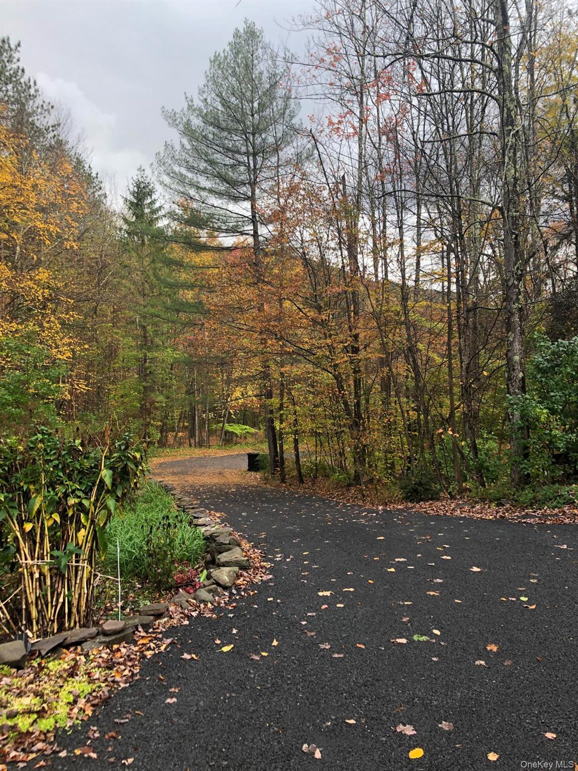 Shandaken, New York 12480, United States, 4 Bedrooms Bedrooms, ,3 BathroomsBathrooms,Residential,Active,184692