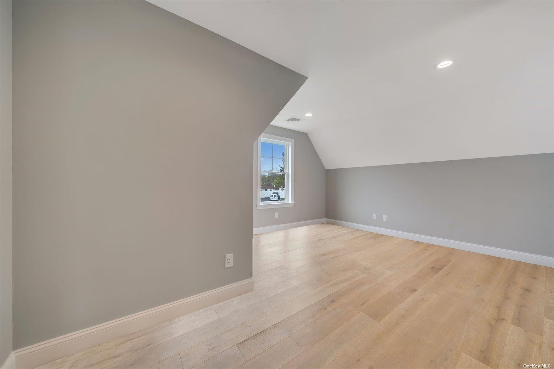 Lot 18 B-BRIDGEHAMPTON Sycamore Estates, Nesconset, New York image 9