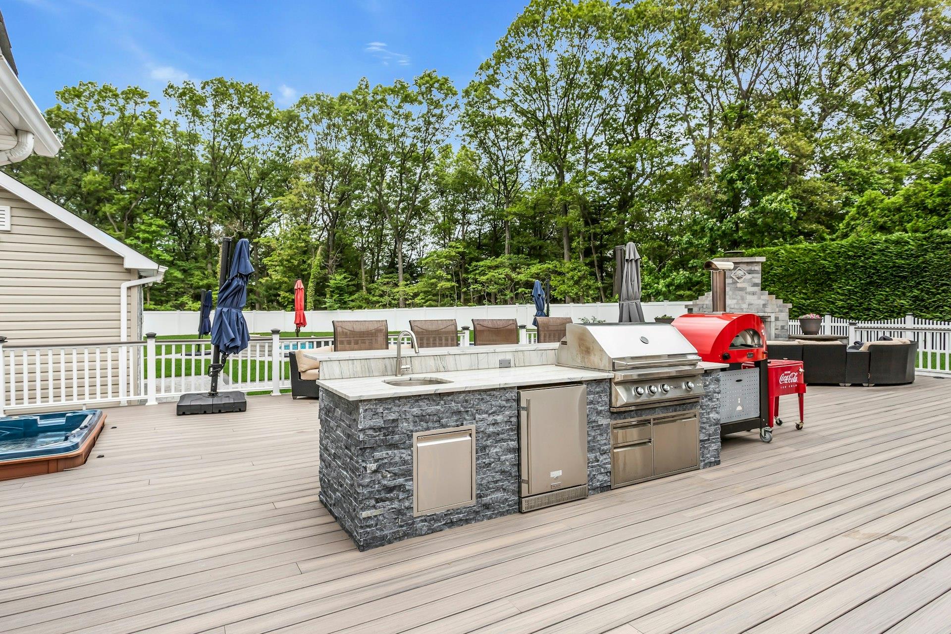 21 Buttonwood Drive, Dix Hills, New York image 43