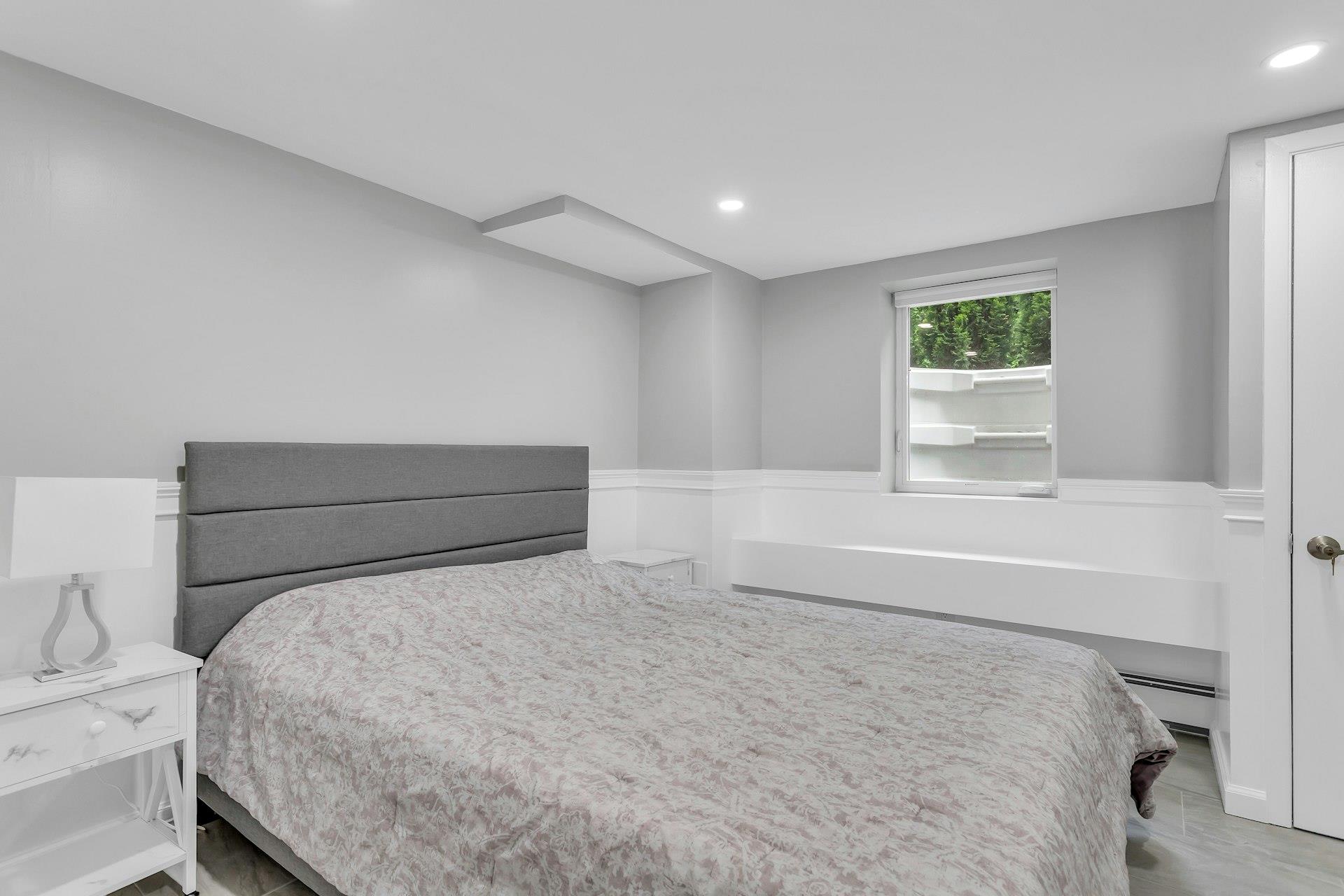 21 Buttonwood Drive, Dix Hills, New York image 28