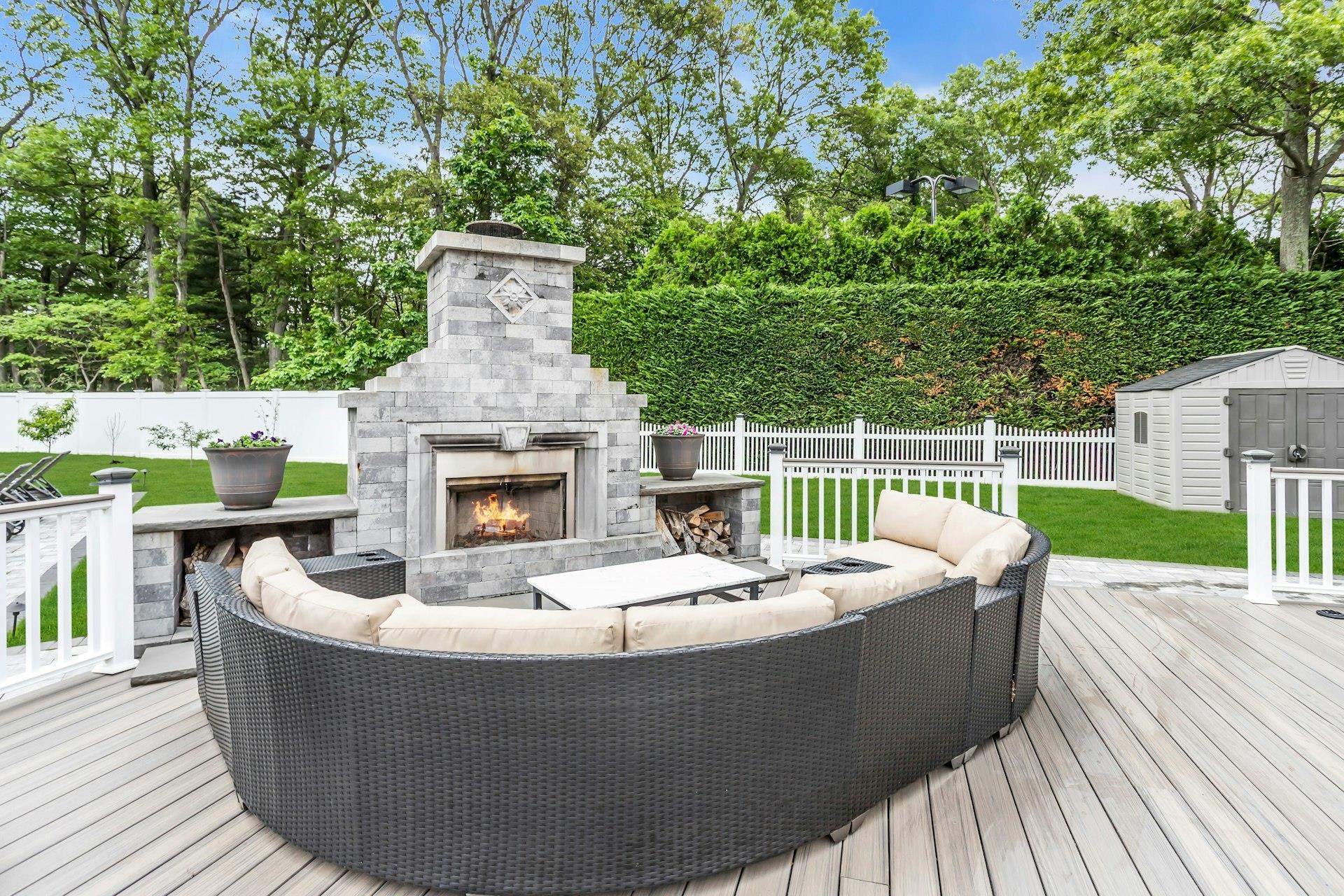 21 Buttonwood Drive, Dix Hills, New York image 45