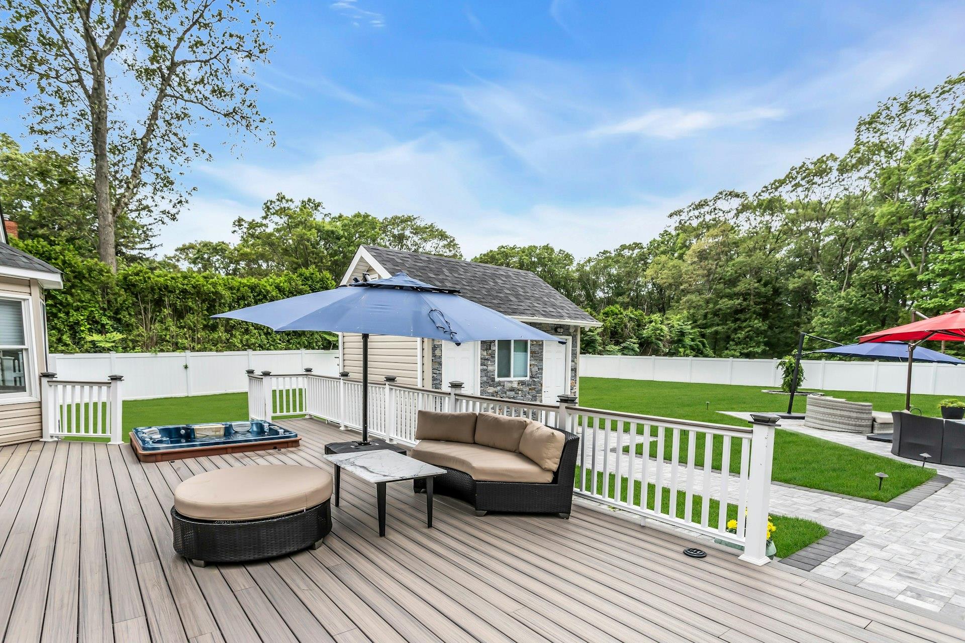 21 Buttonwood Drive, Dix Hills, New York image 39