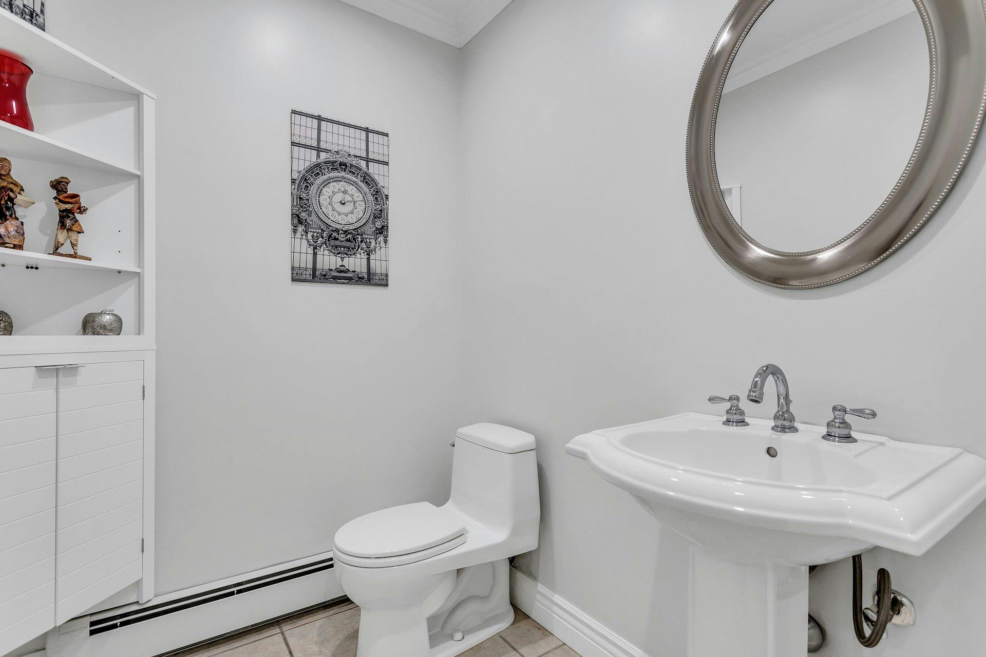 21 Buttonwood Drive, Dix Hills, New York image 15
