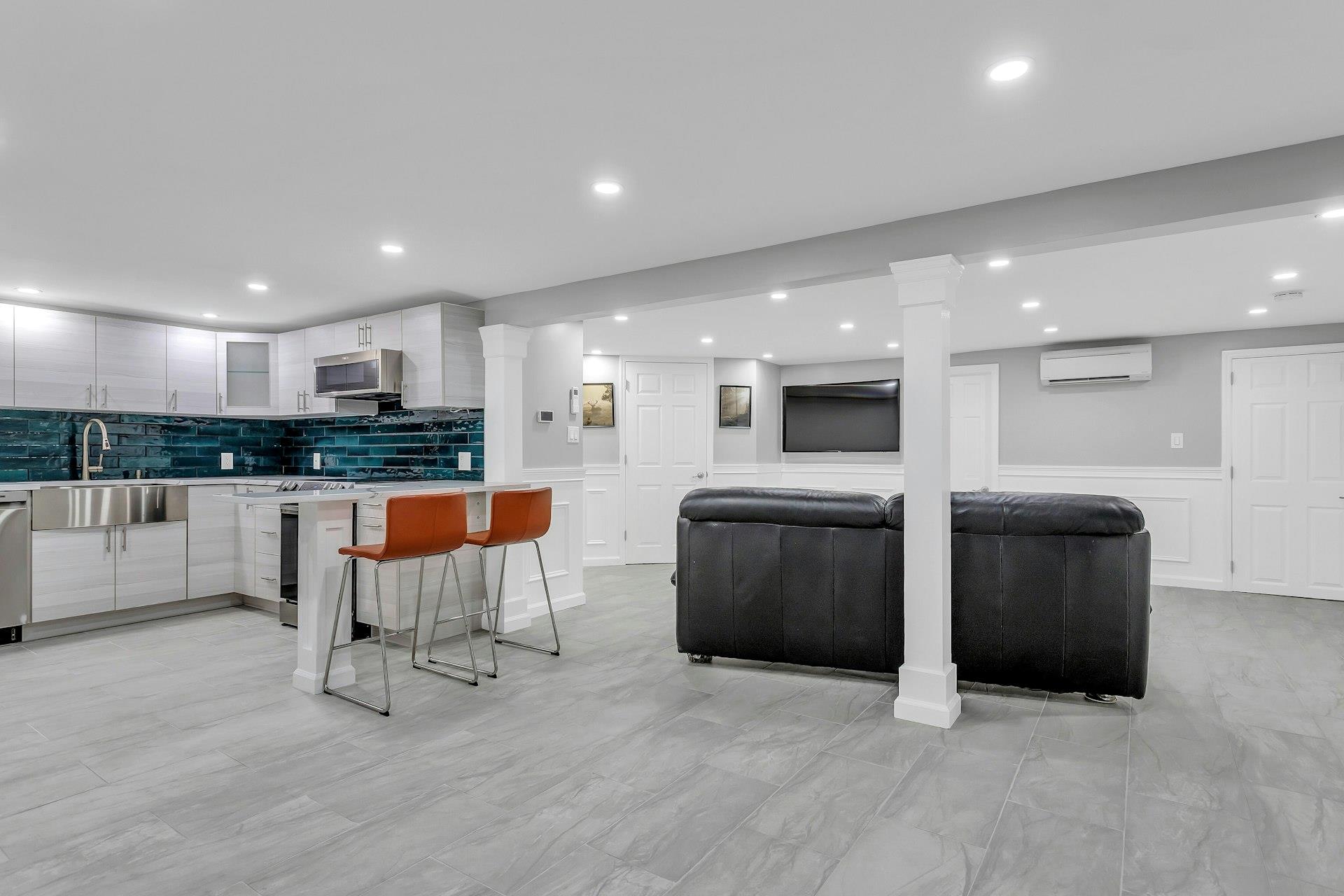 21 Buttonwood Drive, Dix Hills, New York image 33