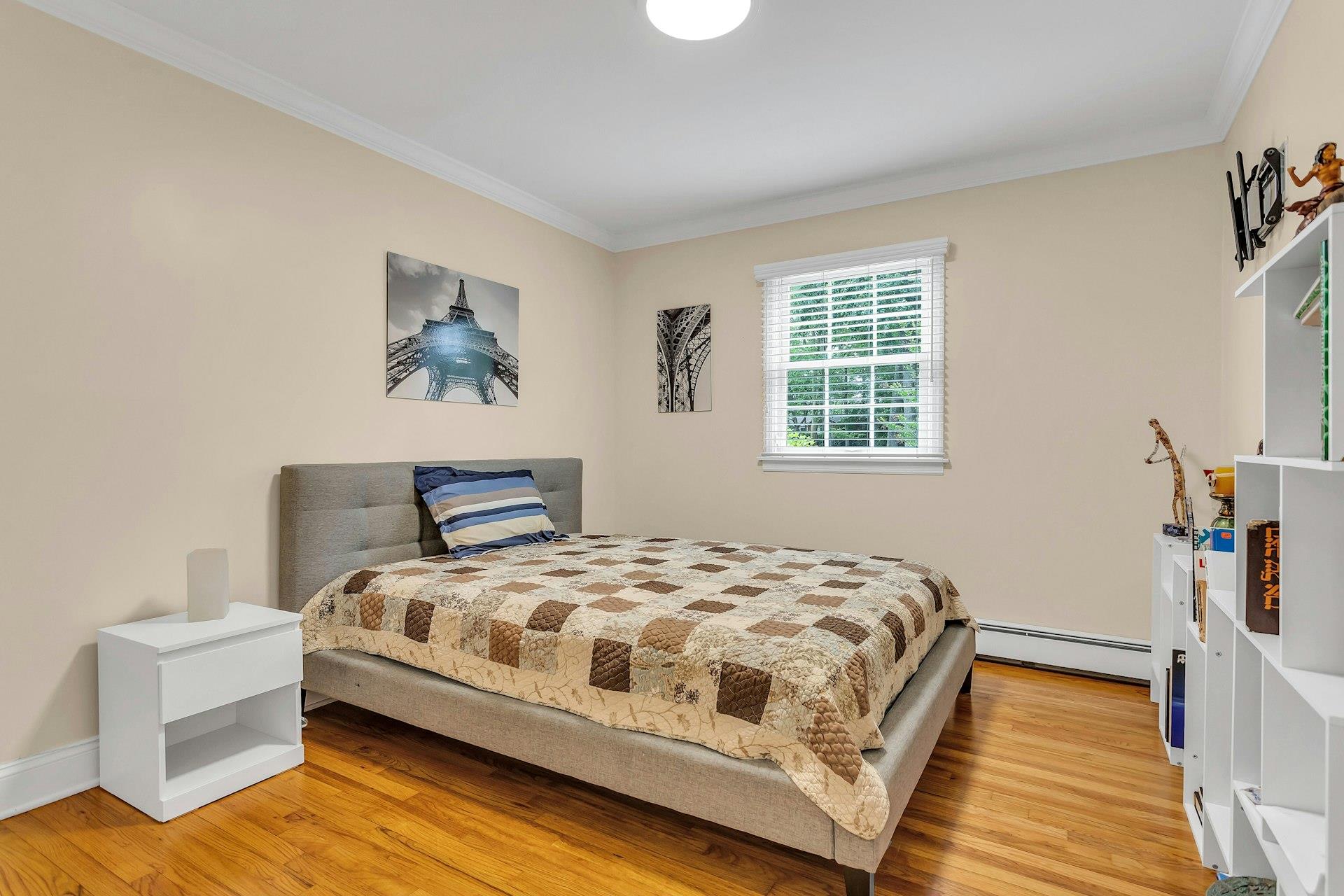 21 Buttonwood Drive, Dix Hills, New York image 19