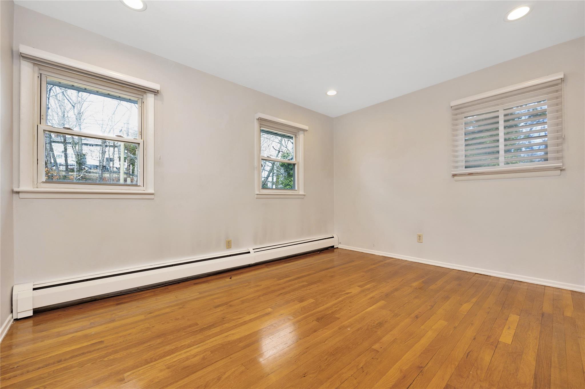 548 New Highway, Hauppauge, New York image 19