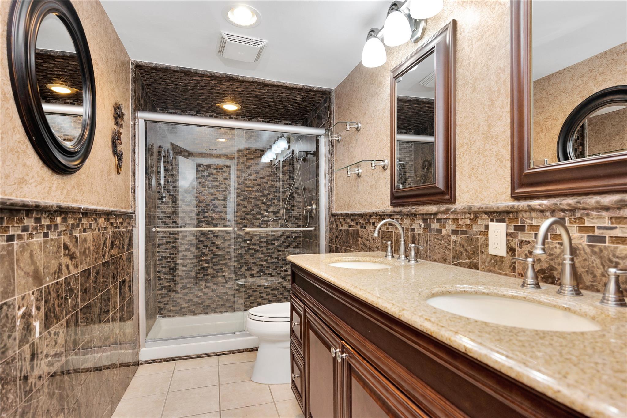 548 New Highway, Hauppauge, New York image 13