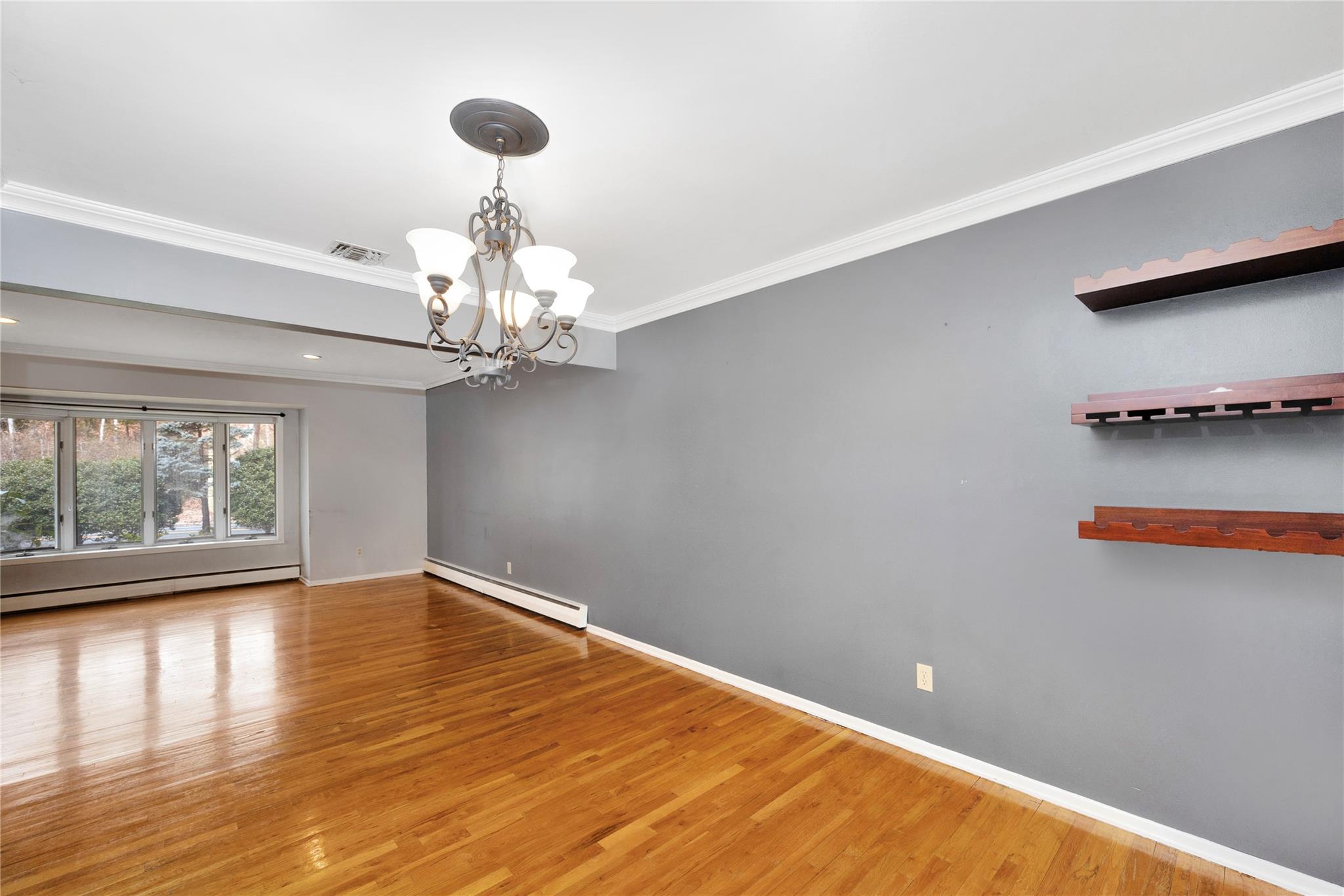 548 New Highway, Hauppauge, New York image 9