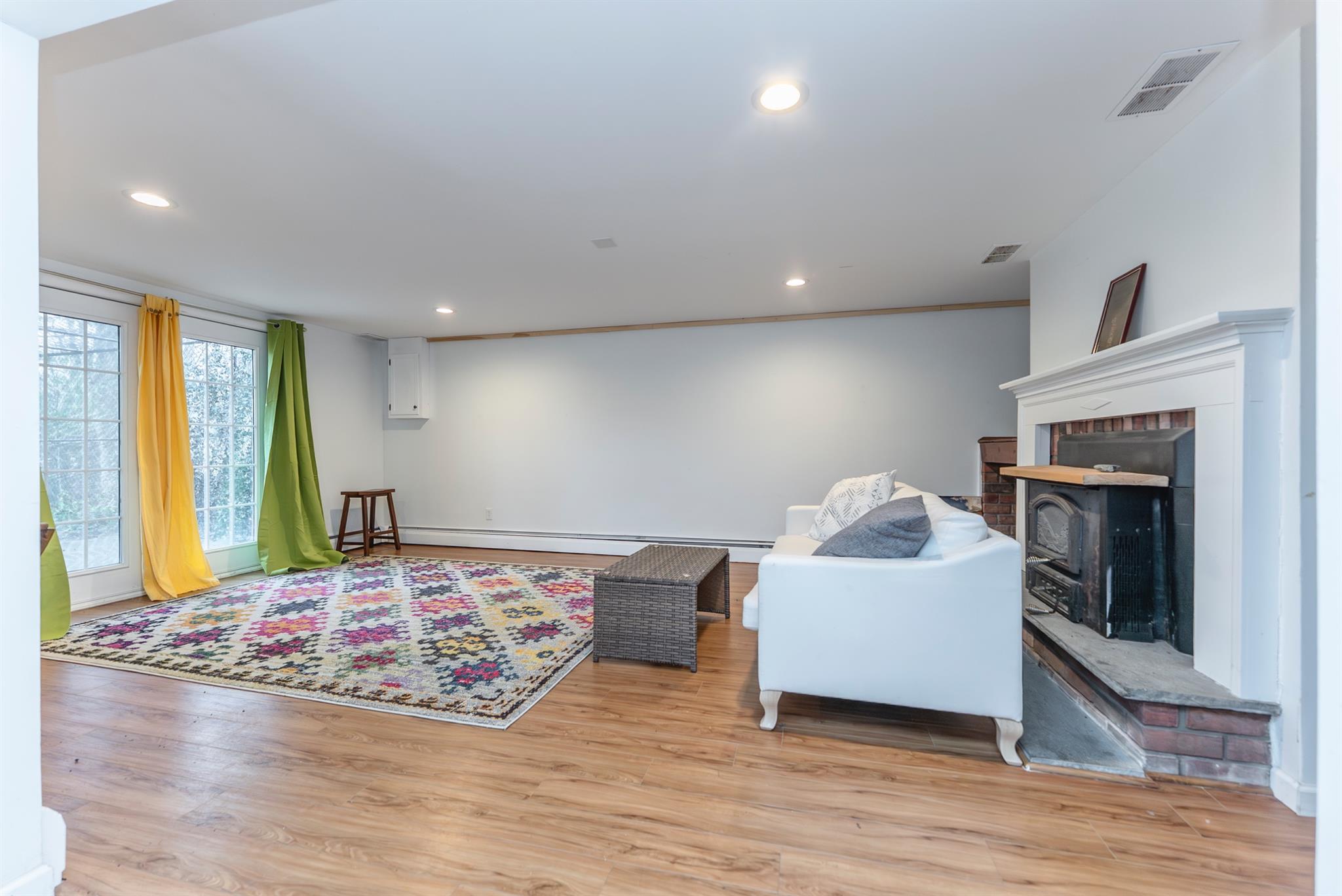 15 Forestwood Drive, Woodstock, New York image 4