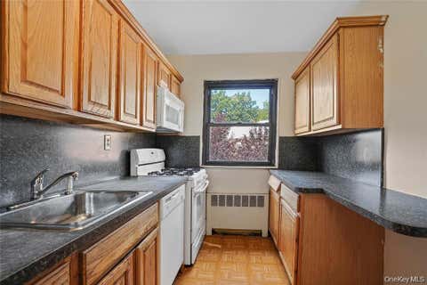 Homes For Sale - 90-55 Shore Parkway #68<br/> Howard Beach, NY 11414