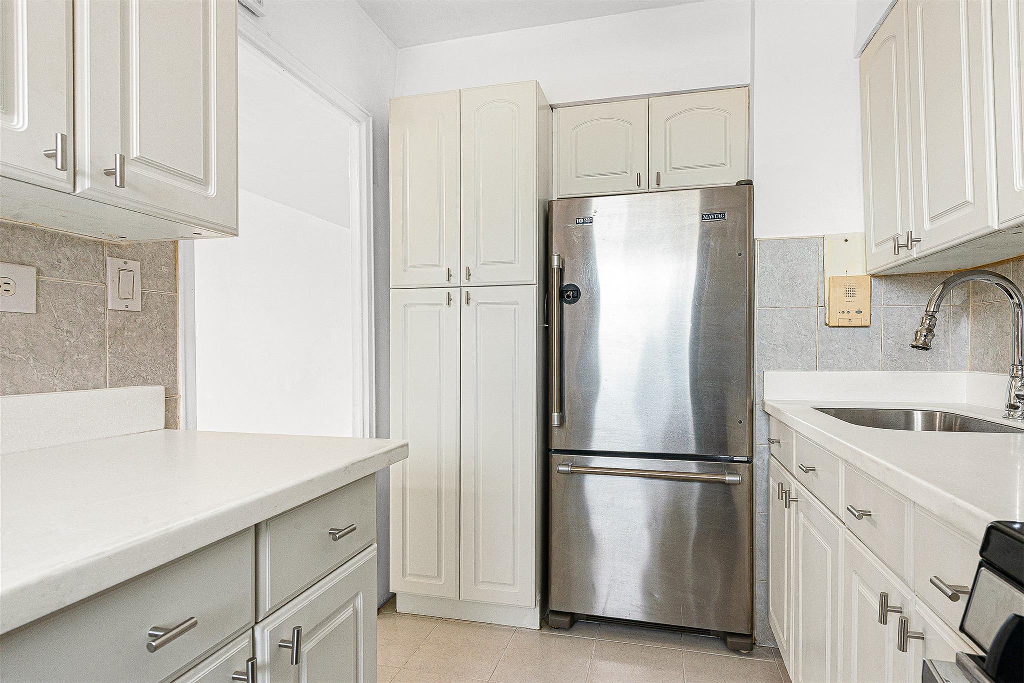 61-15 97th Street #14 F, Rego Park, New York image 12