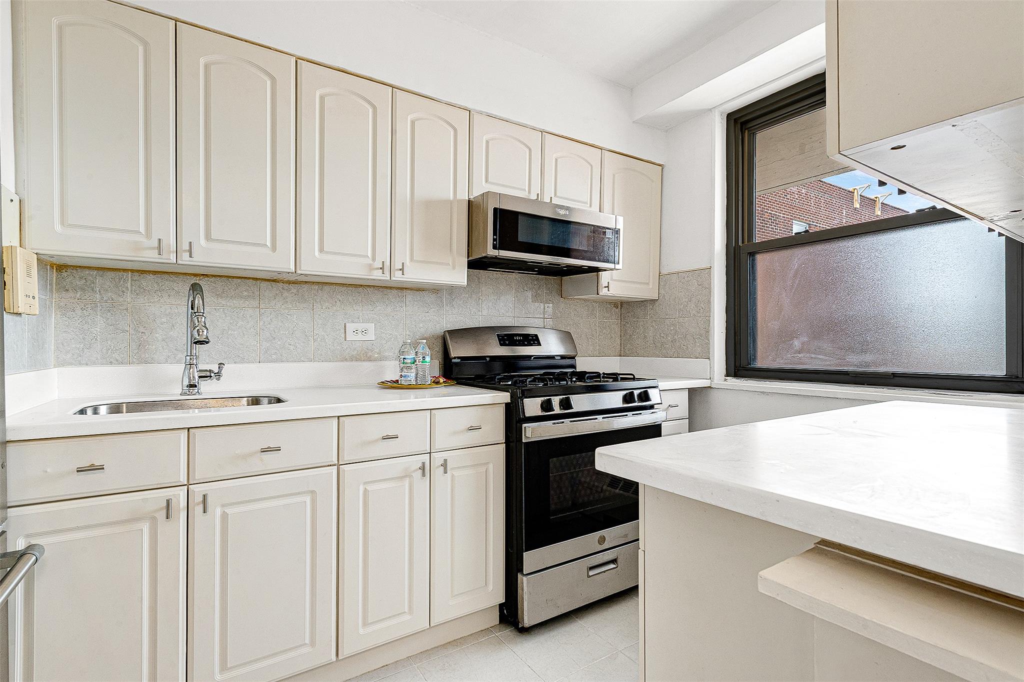 61-15 97th Street #14 F, Rego Park, New York image 10