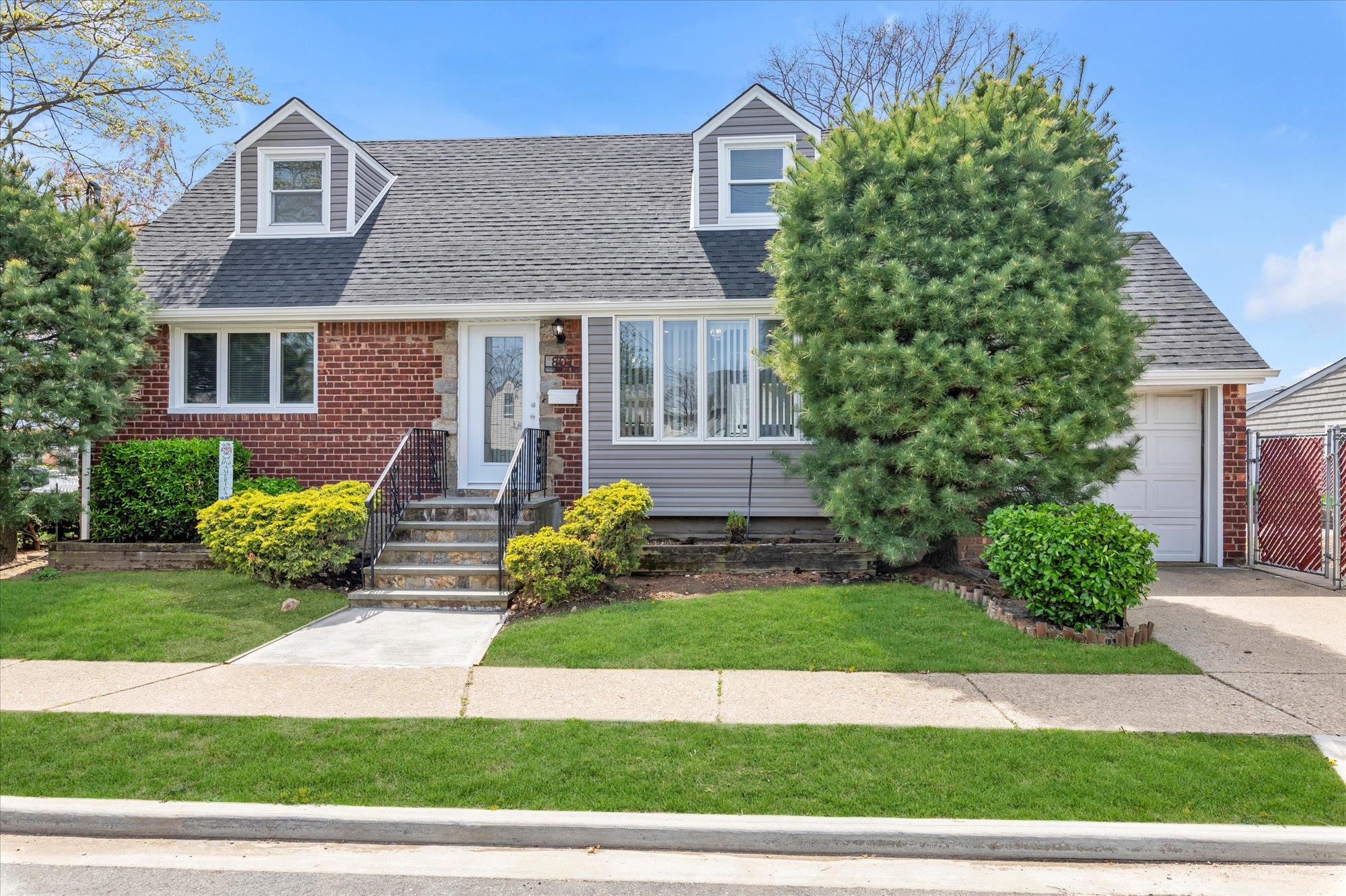 801 Mirabelle Avenue, Westbury, New York image 1